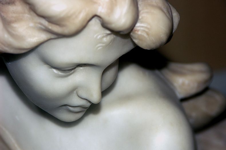 statue.jpg