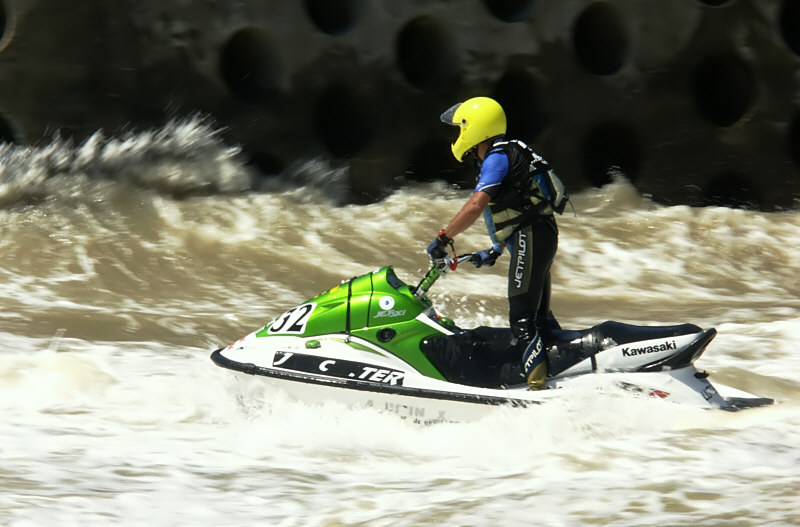 jetski.jpg