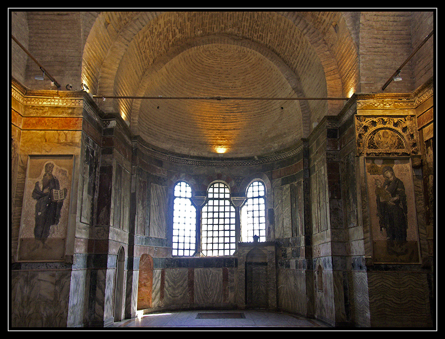 056_Istanbul_St_sauveur_in_chora.jpg